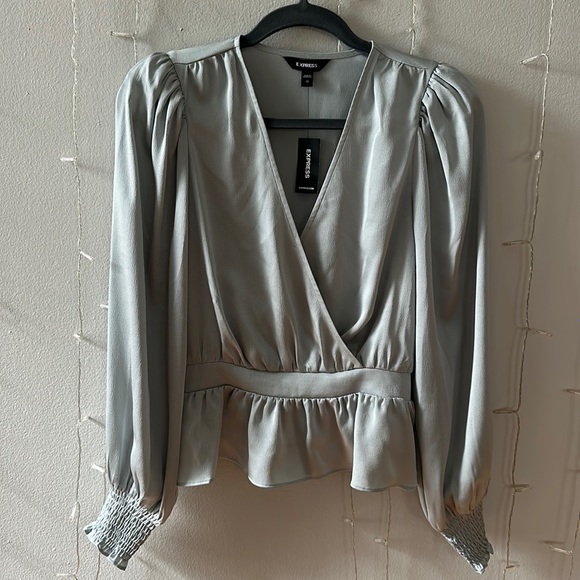 Express top - Picture 1 of 5